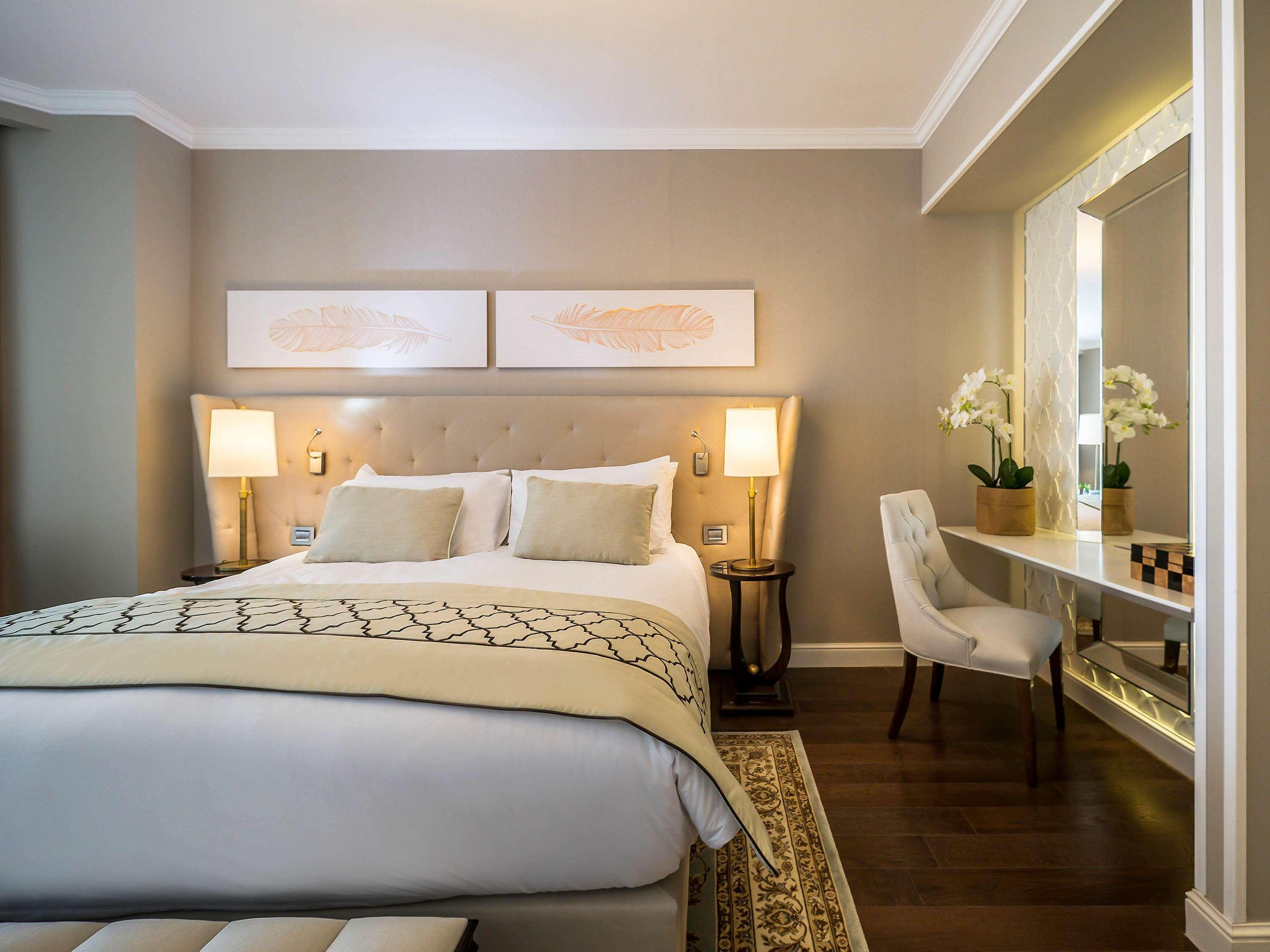 David Tower Hotel Netanya By Prima Hotels - 16 Years Plus Esterno foto A bedroom at the Mandarin Oriental, London
