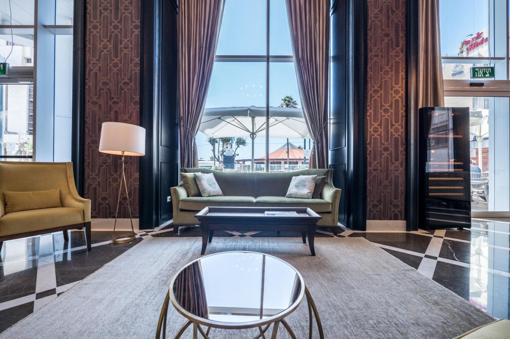 David Tower Hotel Netanya By Prima Hotels - 16 Years Plus Esterno foto The lobby of the hotel